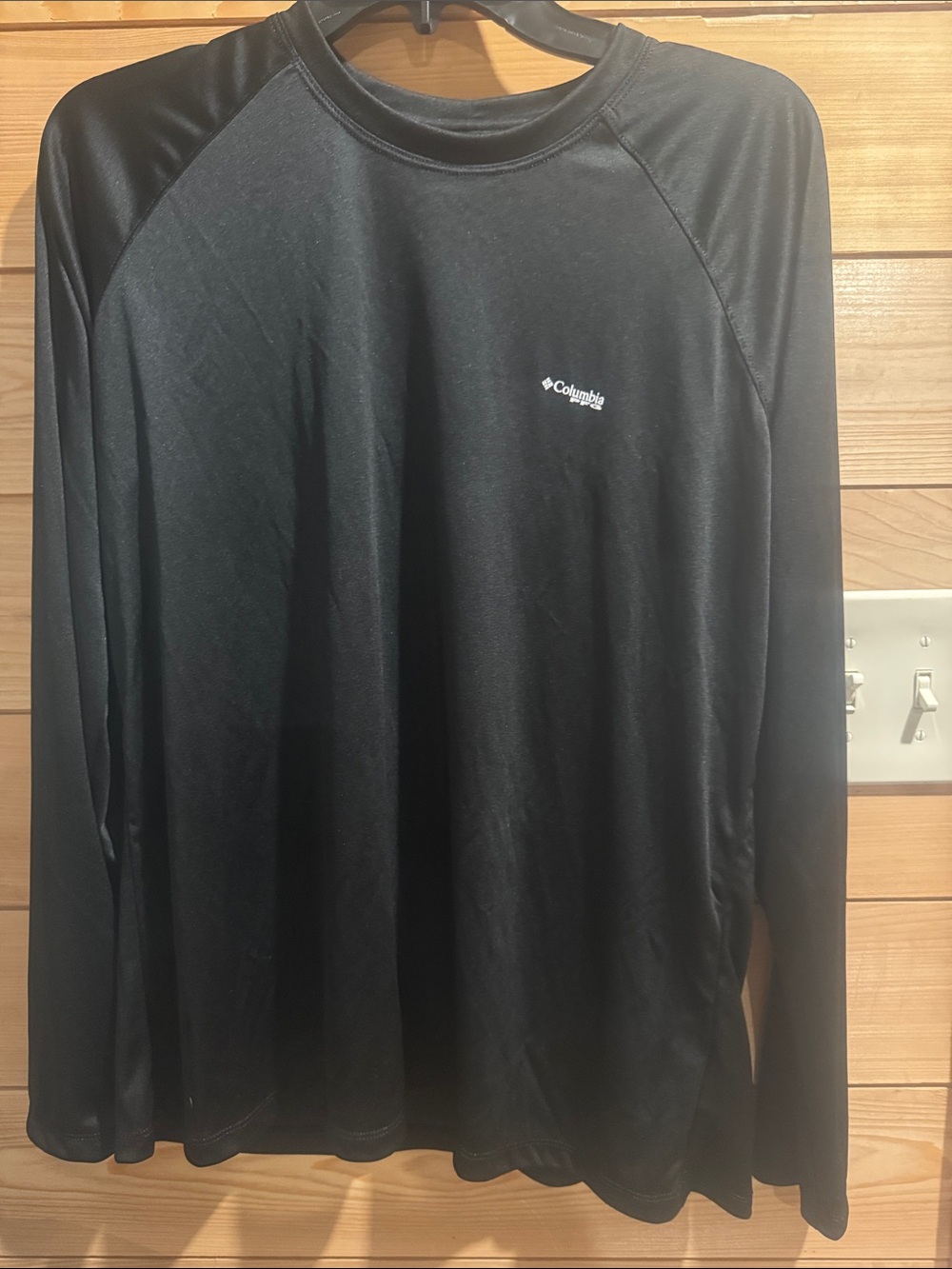 Columbia Black Long-Sleeve Athletic Tee